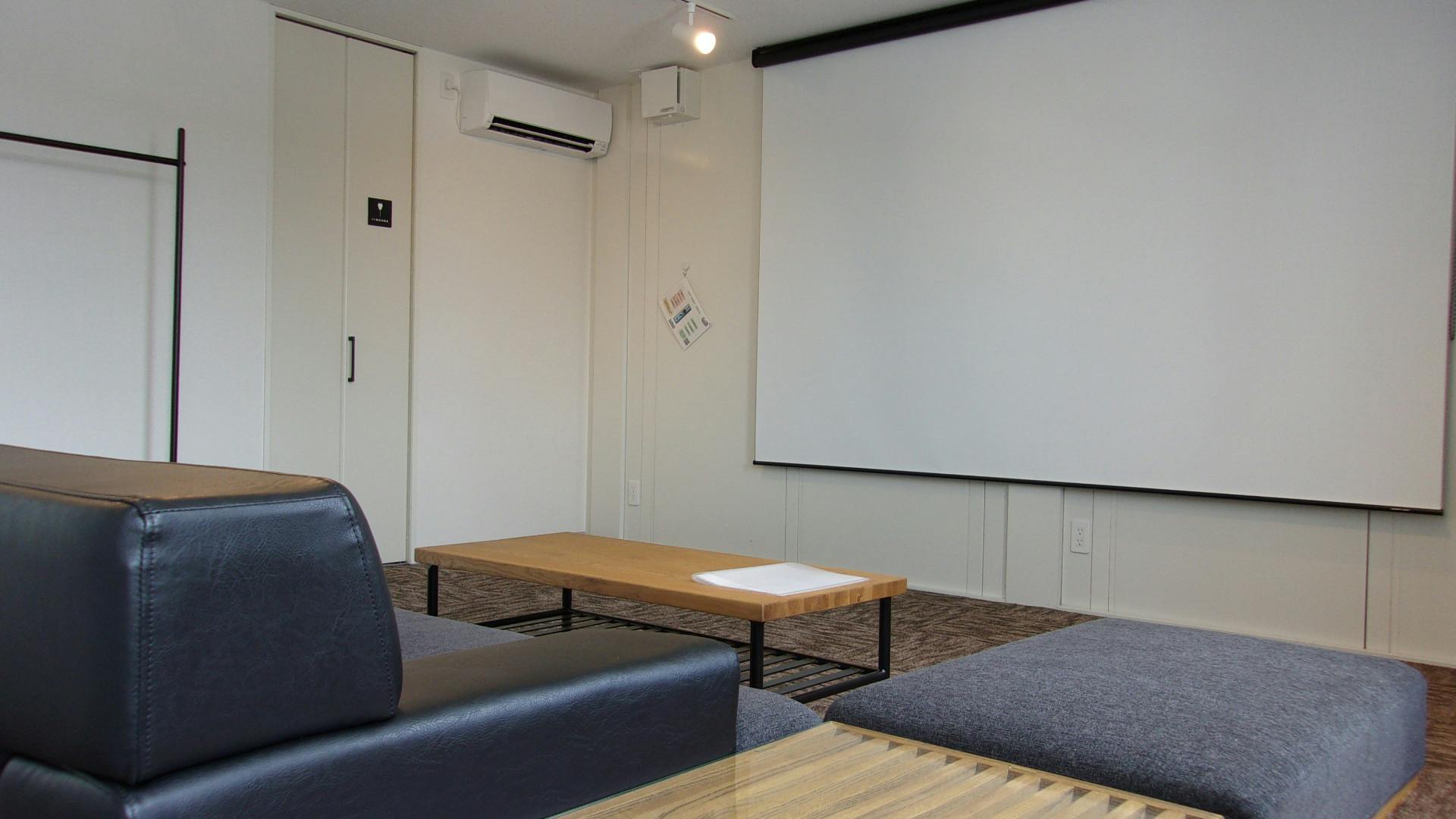 【三重県津市】自主企画マルシェやワークショップに最適なお手頃価格のレンタルスペース「Living」／敷地全体の貸切イベント開催も可能！の画像