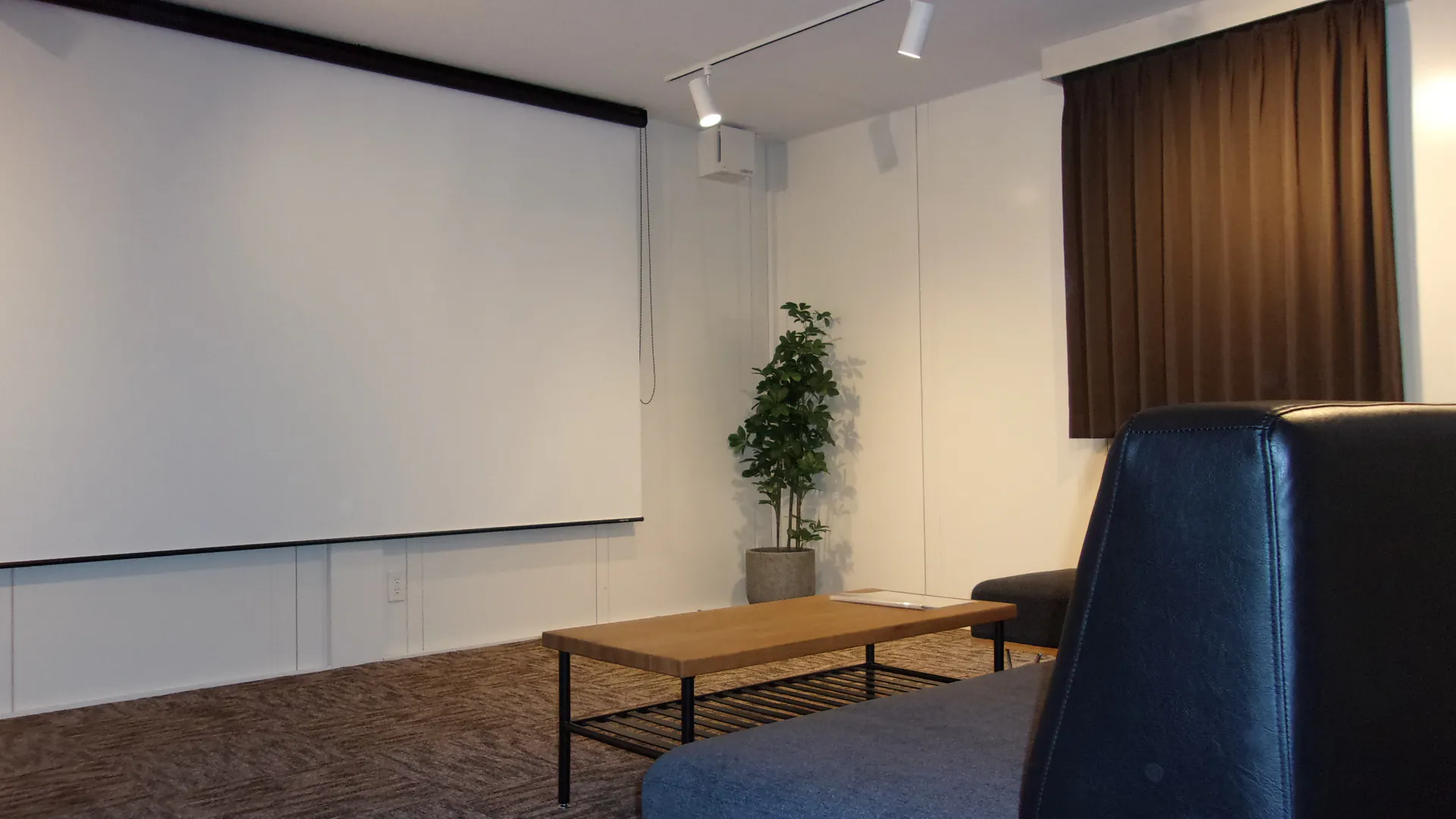 【三重県津市】自主企画マルシェやワークショップに最適なお手頃価格のレンタルスペース「Living」／敷地全体の貸切イベント開催も可能！