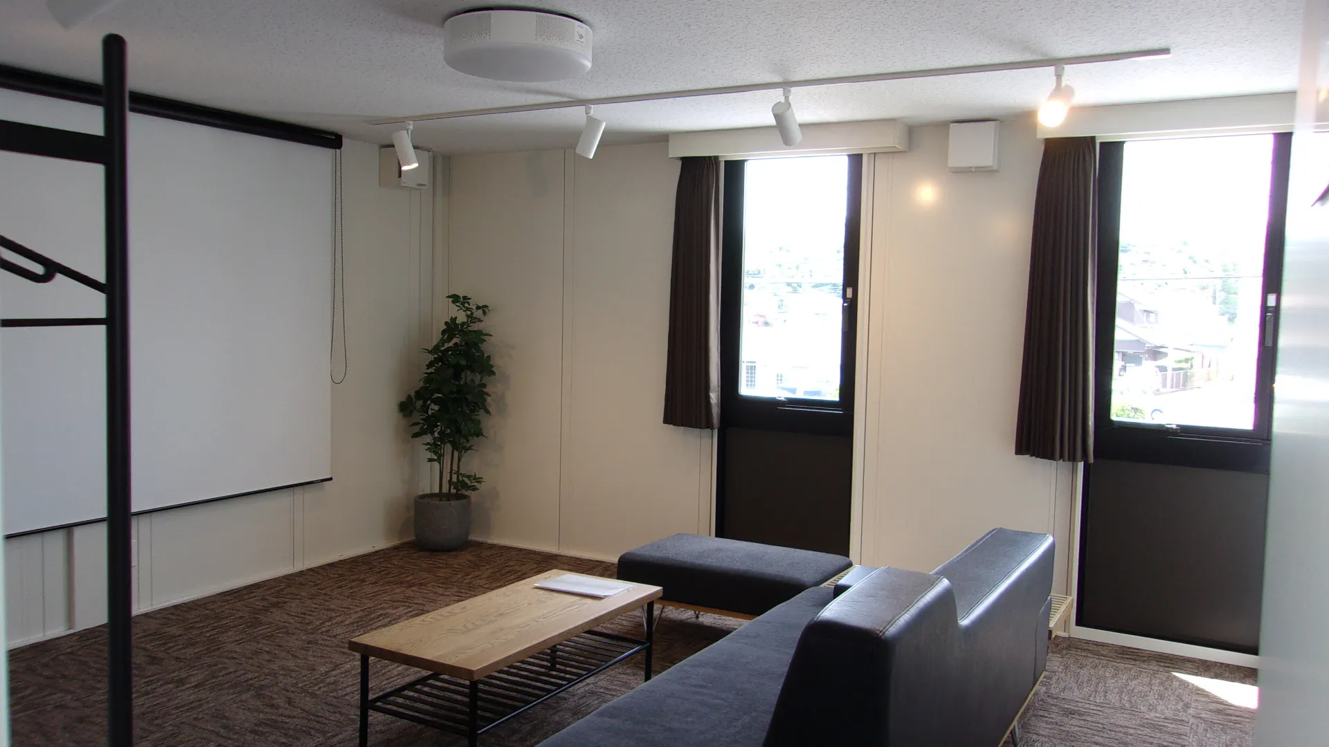 【三重県津市】自主企画マルシェやワークショップに最適なお手頃価格のレンタルスペース「Living」／敷地全体の貸切イベント開催も可能！