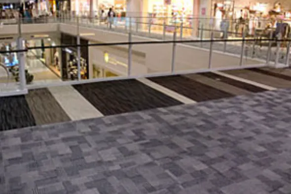 【イオンモール甲府昭和】さくら南ブリッジ(2F)