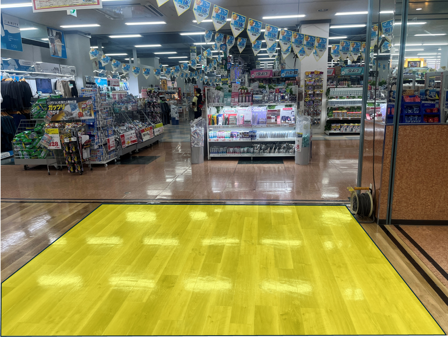 【メガセンタートライアル八千代店】食物販やPR活動に最適な「④ 店内1F・階段前」スペース（※買取催事不可）