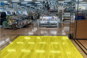 【メガセンタートライアル八千代店】食物販やPR活動に最適な「④ 店内1F・階段前」スペース(※買取催事不可)