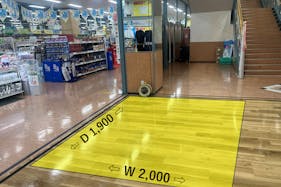 【メガセンタートライアル八千代店】食物販やPR活動に最適な「④ 店内1F・階段前」スペース(※買取催事不可)