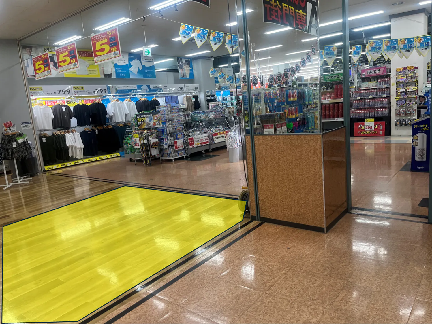 【メガセンタートライアル八千代店】食物販やPR活動に最適な「④ 店内1F・階段前」スペース(※買取催事不可)
