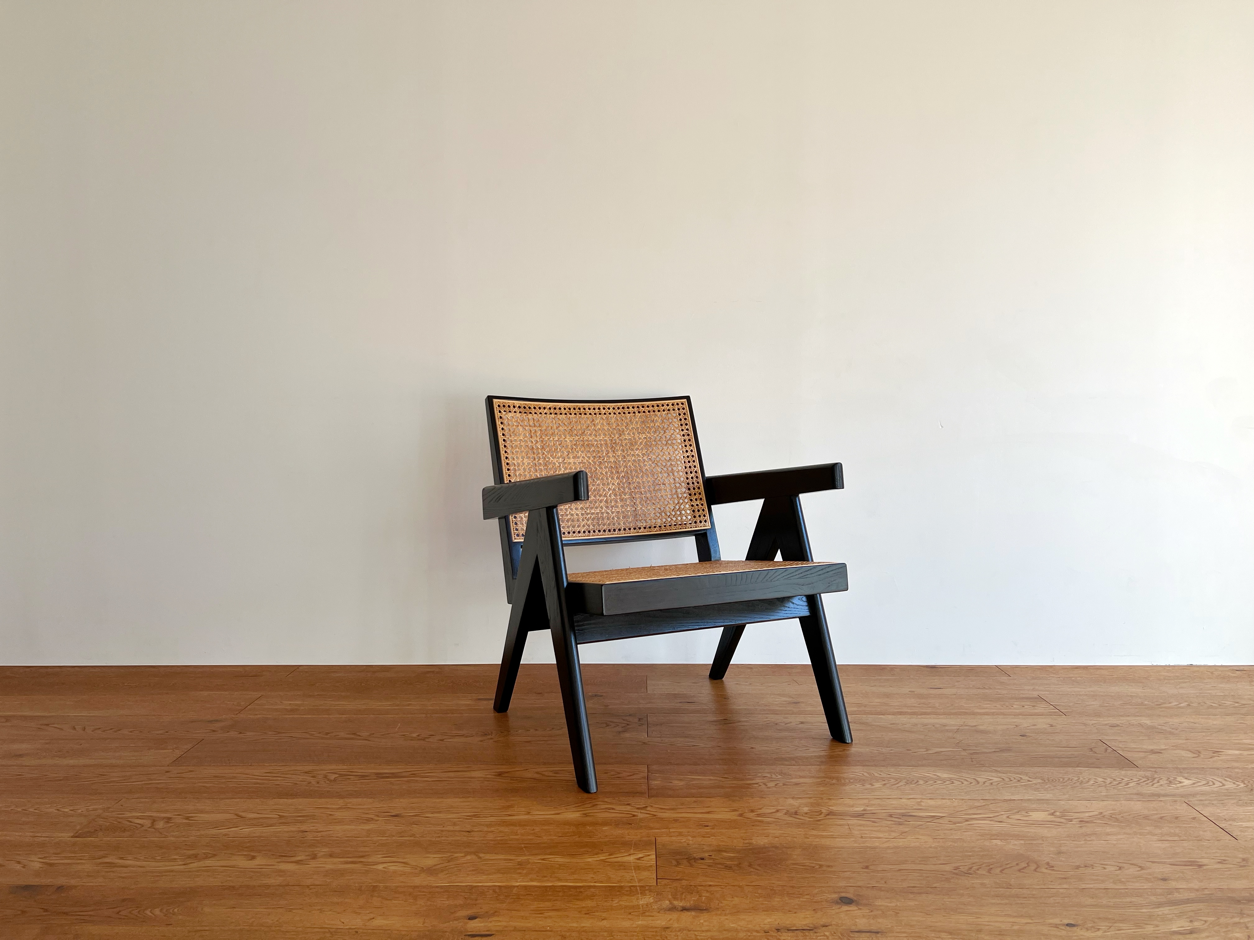 【曙橋駅A2出口より徒歩3分】ポップアップや展示会に最適な白壁、チーク床の自然光豊富なナチュラルなスペースの画像21