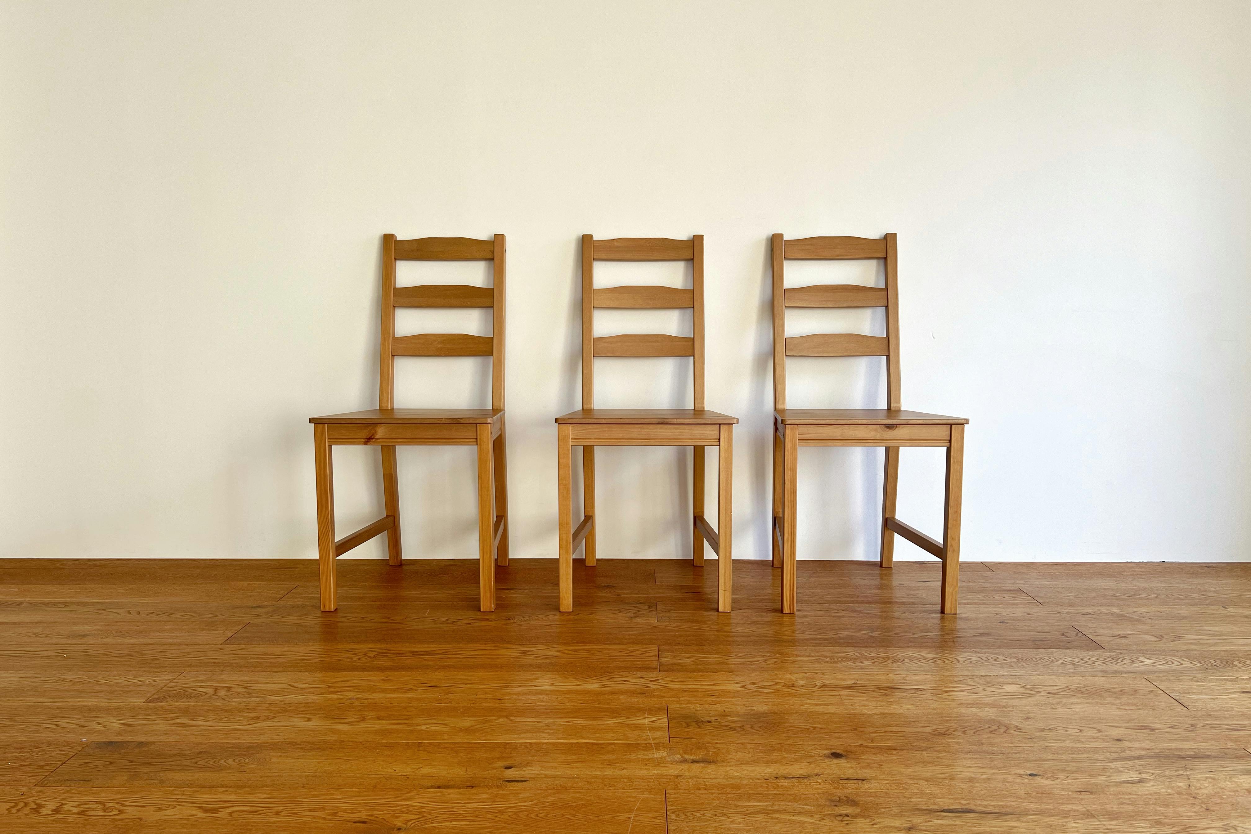 【曙橋駅A2出口より徒歩3分】ポップアップや展示会に最適な白壁、チーク床の自然光豊富なナチュラルなスペース