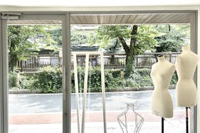 【中目黒駅4分】アパレル・ファッション関連のポップアップストアや展示会に適した目黒川沿いの貴重な路面スペース