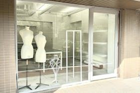 【中目黒駅4分】アパレル・ファッション関連のポップアップストアや展示会に適した目黒川沿いの貴重な路面スペース