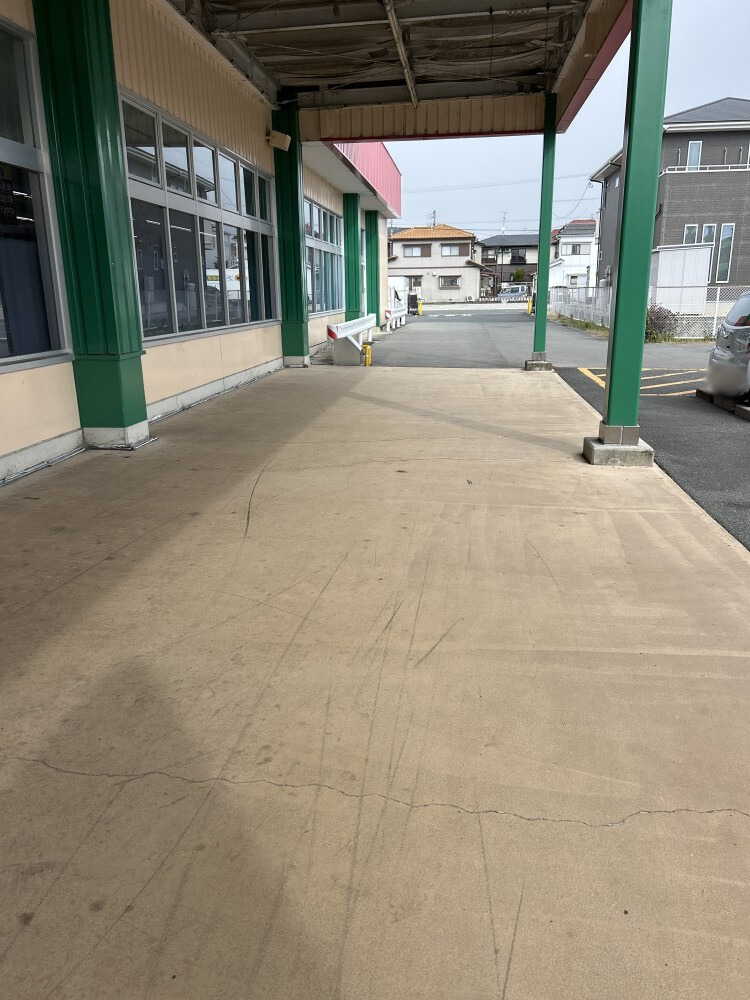 【一号舘長島】販促プロモーションに最適な入口軒下スペース