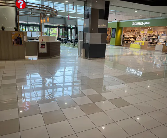 【イオンモール茨木*】1F インフォメーション横の画像