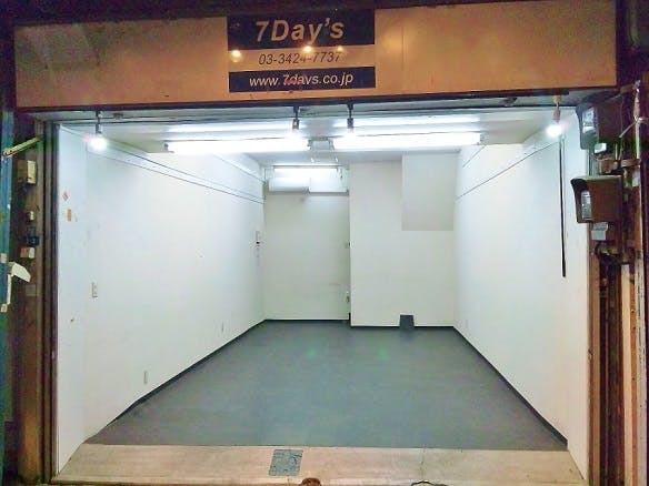 【人形町駅3分】下町情緒の残る商店街にある路面の貸店舗⑤