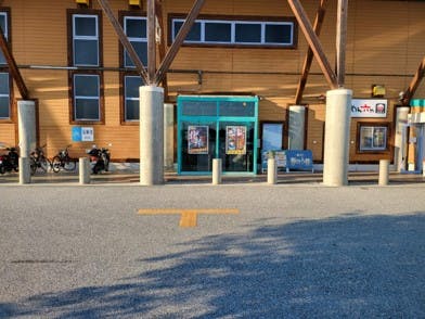 【ダイナム滋賀愛知川店ゆったり館】キッチンカーや各種プロモーションイベントでの出店に最適なアミューズメント施設のイベントスペース