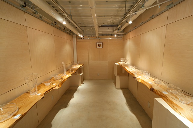 【四条大宮駅8分／1F】個展やポップアップストアに適したL字型のギャラリー