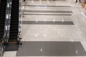 【イオンモール木更津】1F ノースアトリウム