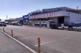 【ホームマート沼宮内店】屋外駐車場 キッチンカーの出店に最適なホームセンター内駐車場の屋外イベントスペース