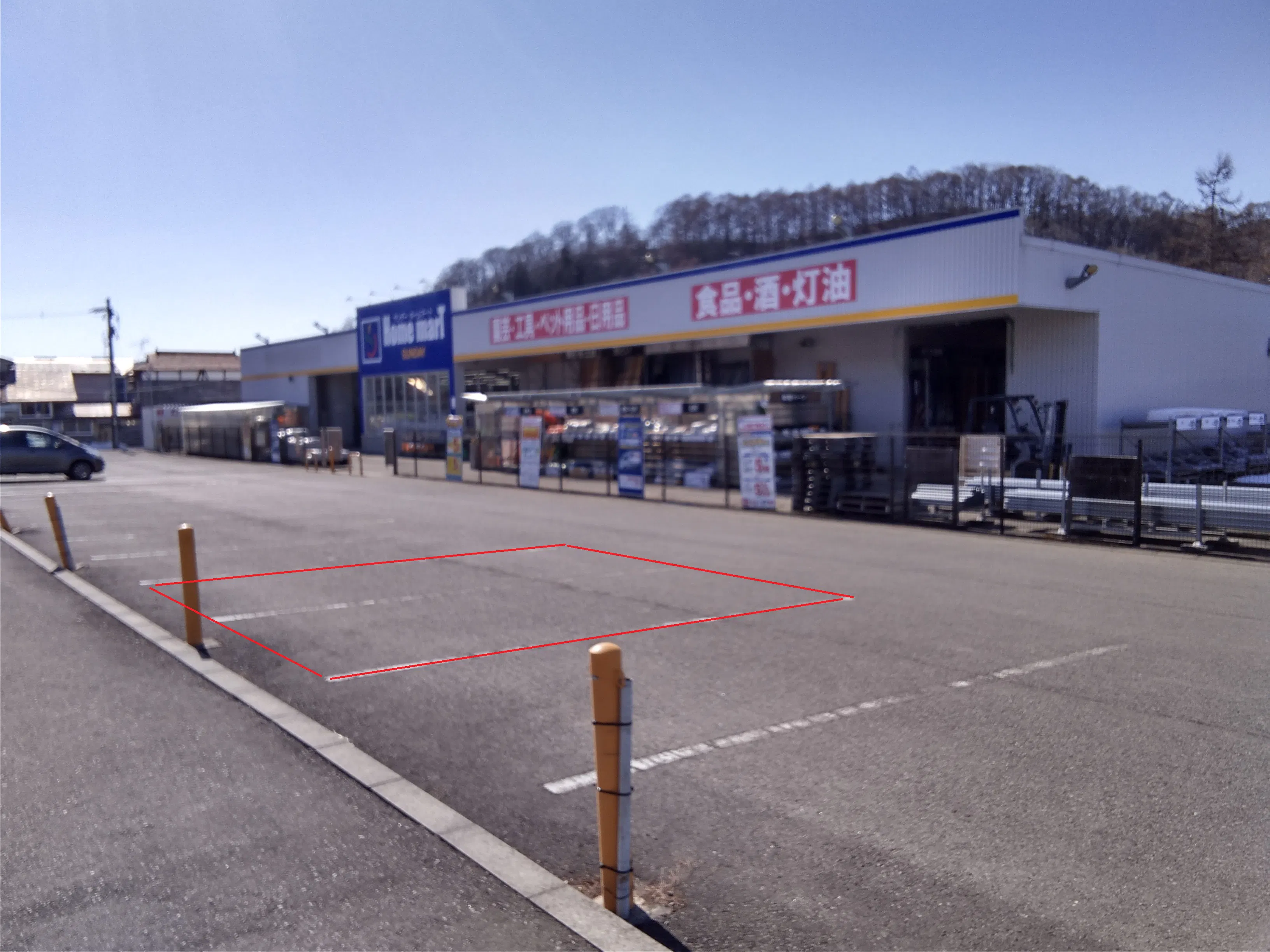 【ホームマート沼宮内店】屋外駐車場　キッチンカーの出店に最適なホームセンター内駐車場の屋外イベントスペースの画像
