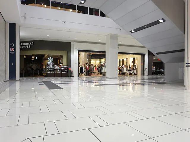 【イオンモール大和郡山】1階南小路コート