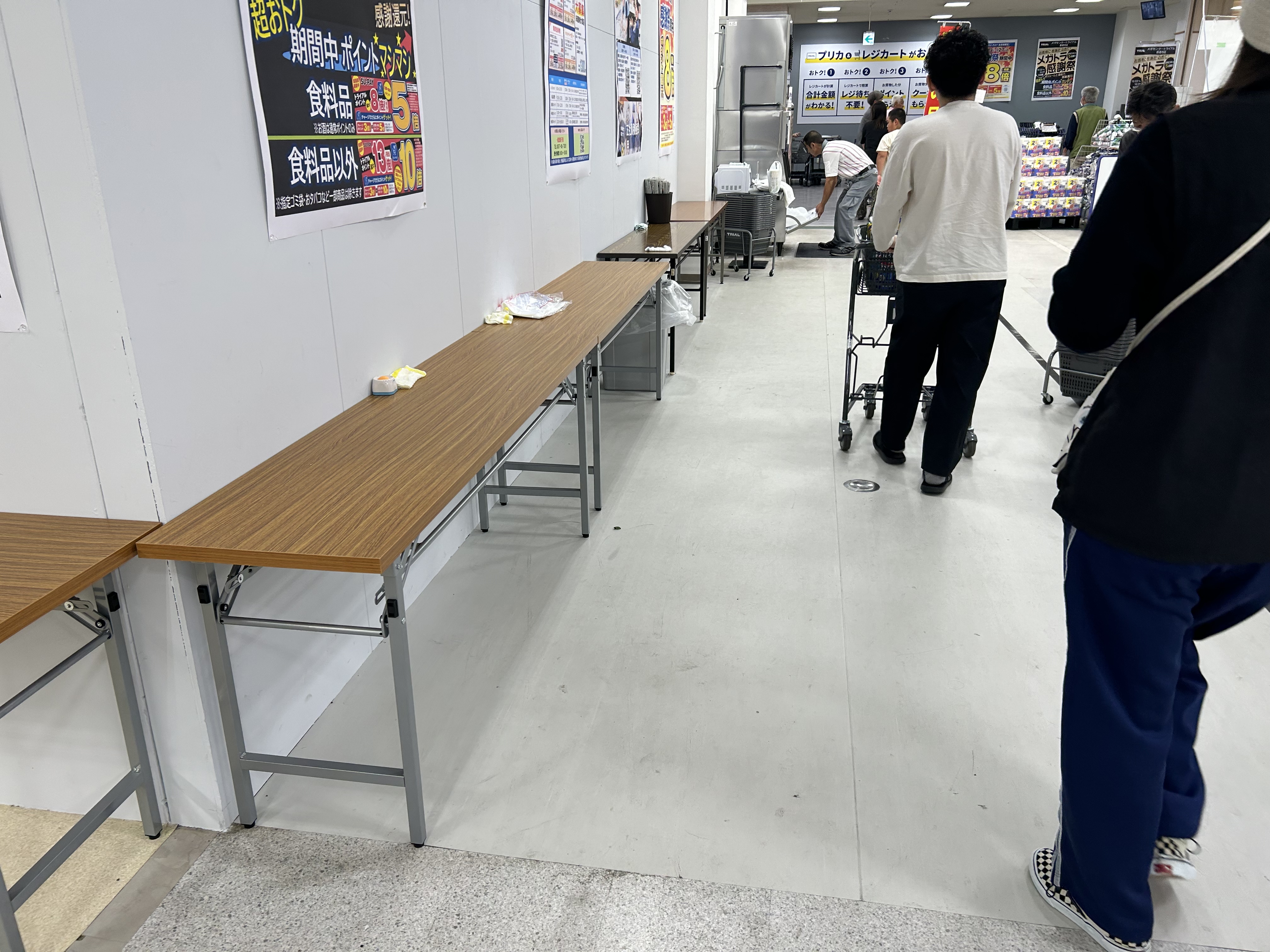 【メガセンタートライアル善通寺店】物販に適したレジアウトスペース