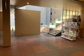 【フレスタモールカジル横川】プロモーション・物販に最適なリカーズ前スペース