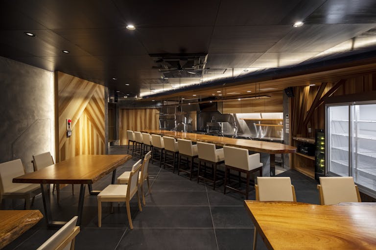 【王子公園駅8分/昼のご利用】飲食の短期出店や食物販のポップアップストアに最適な「灘中央筋商店街」に面したシェアキッチンスペースの画像2