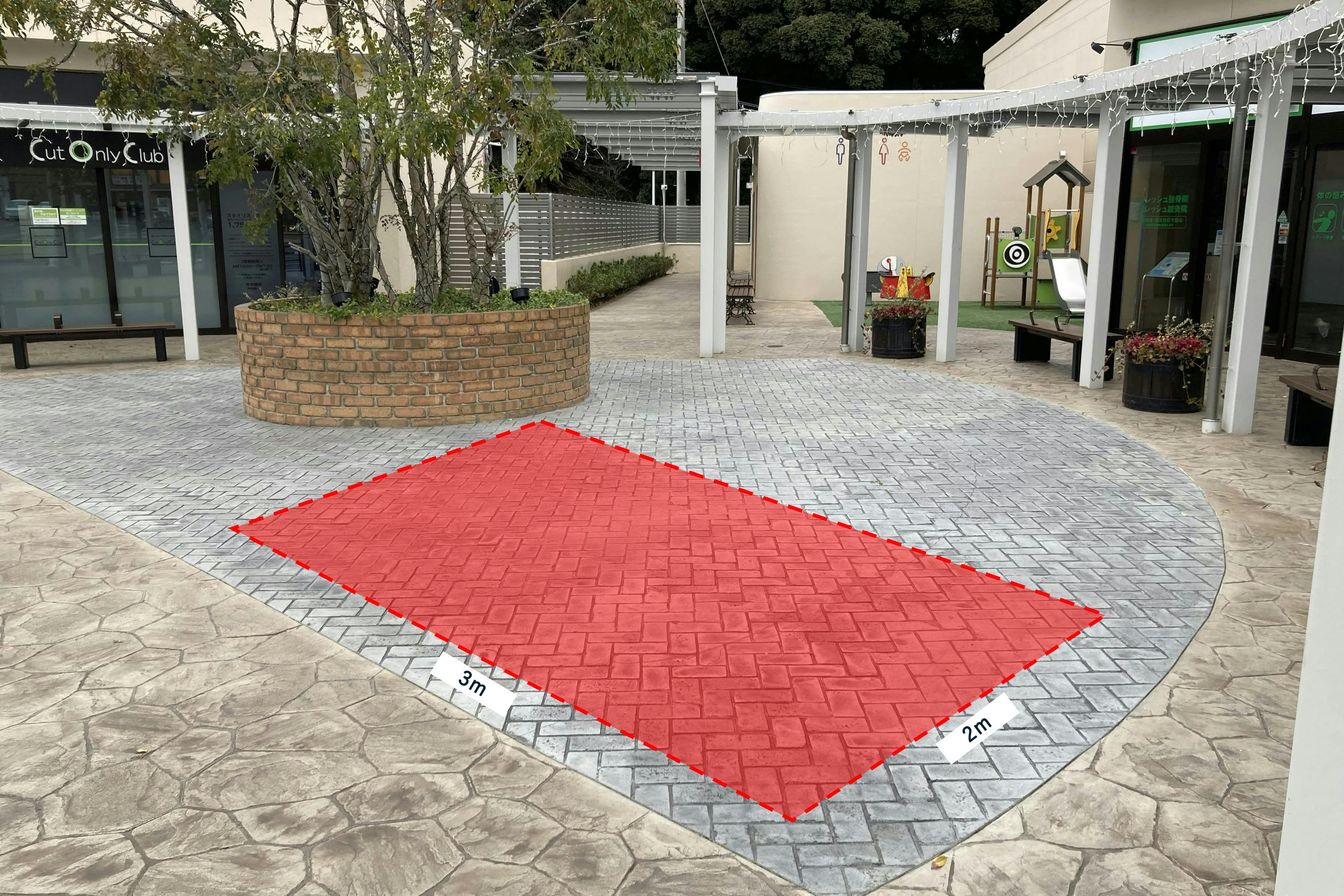 【ミスターマックス おゆみ野店】中央広場（キッチンカー小型） キッチンカーや物販用途に最適な総合ディスカウントストアの催事イベントスペースの画像