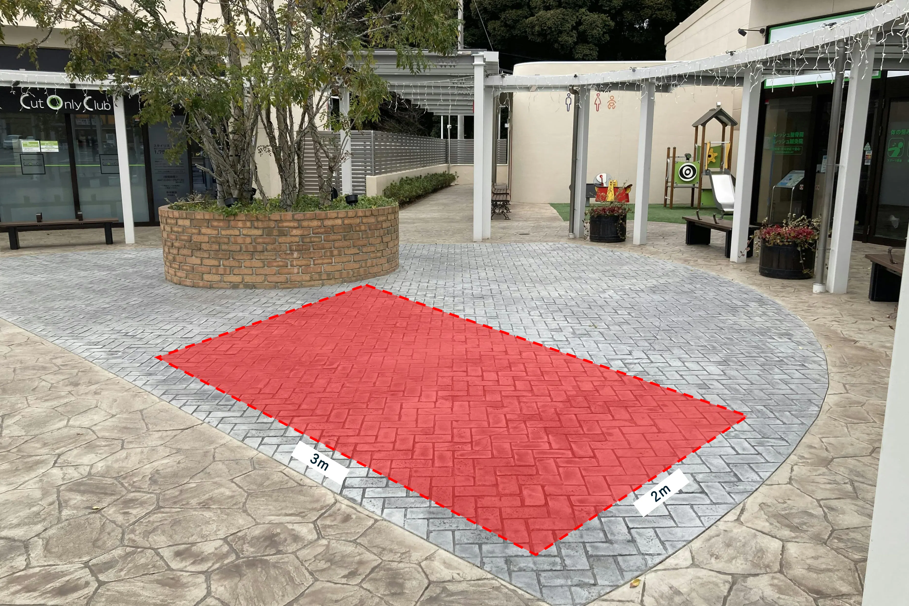 【ミスターマックス おゆみ野店】中央広場(キッチンカー小型) キッチンカーや物販用途に最適な総合ディスカウントストアの催事イベントスペース