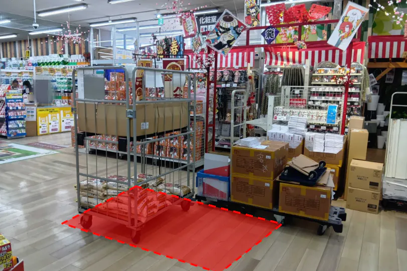 【ユニディ川口店】入り口付近 メイン動線前のプロモーション、食物販の出店に最適な催事イベントスペース