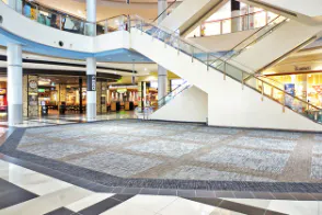 【イオンモール広島府中】1階 スターギャラリー