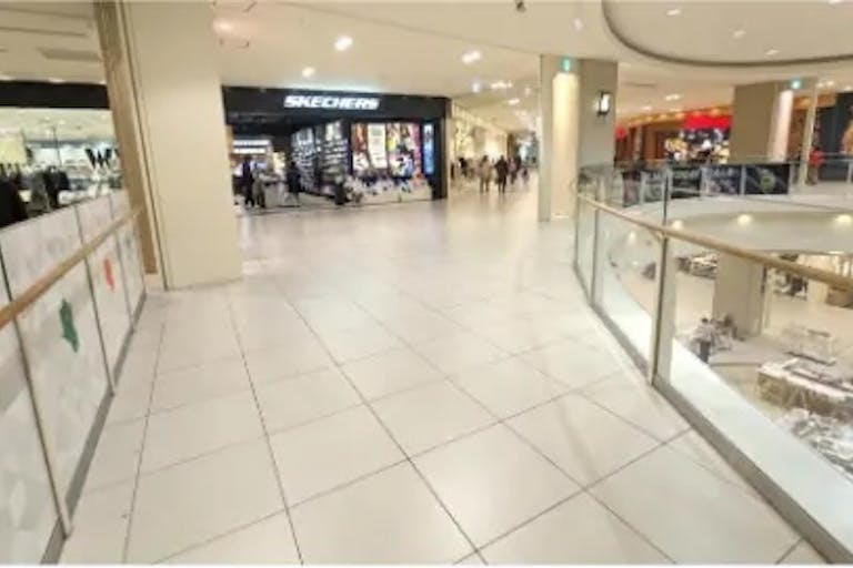 【あべのキューズモール】「④1F スケッチャーズ前」入口導線に近く視認性抜群!中規模のプロモーションやポップアップに最適なイベントスペースの画像2