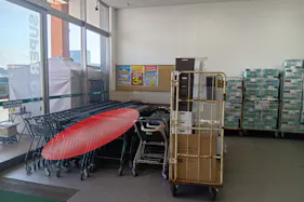 【HIヒロセスーパーコンボ菊陽店】プロモーションイベントに最適なホームセンターの食品側風除室スペース