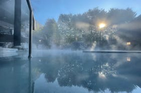 【湯布院町エリア】食物販や飲食出店に最適な温泉施設内のカフェイベントスペース