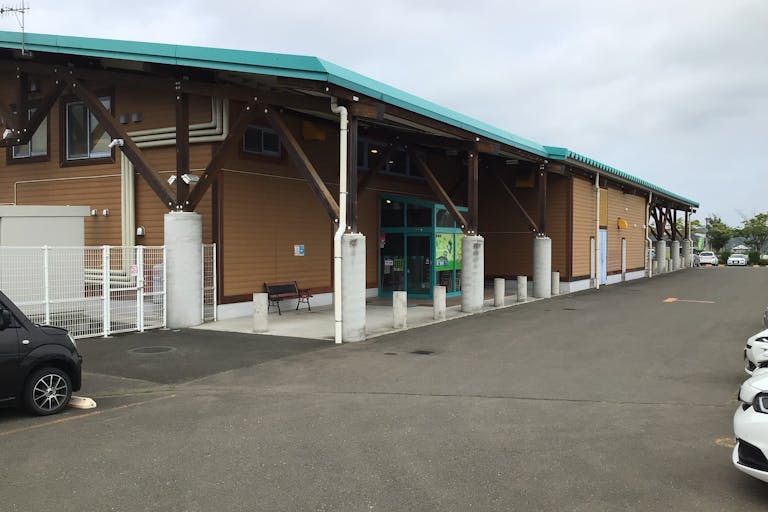 【ダイナム宮城富谷店ゆったり館】キッチンカーやプロモーションに最適なアミューズメント施設のイベントスペース(店舗駐車場)の画像1