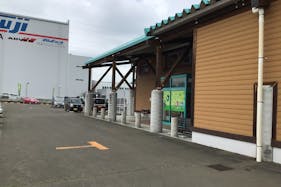 【ダイナム宮城富谷店ゆったり館】キッチンカーやプロモーションに最適なアミューズメント施設のイベントスペース(店舗駐車場)