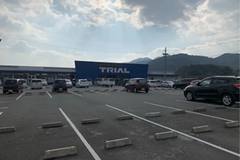 【スーパーセンタートライアル田川後藤寺店】キッチンカー(調理営業)出店限定/屋外スペースの画像3