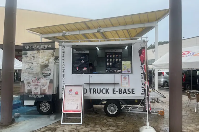 【フレスタモール カジル岩国】キッチンカー、プロモーションに利用可能な屋外スペース①の画像1