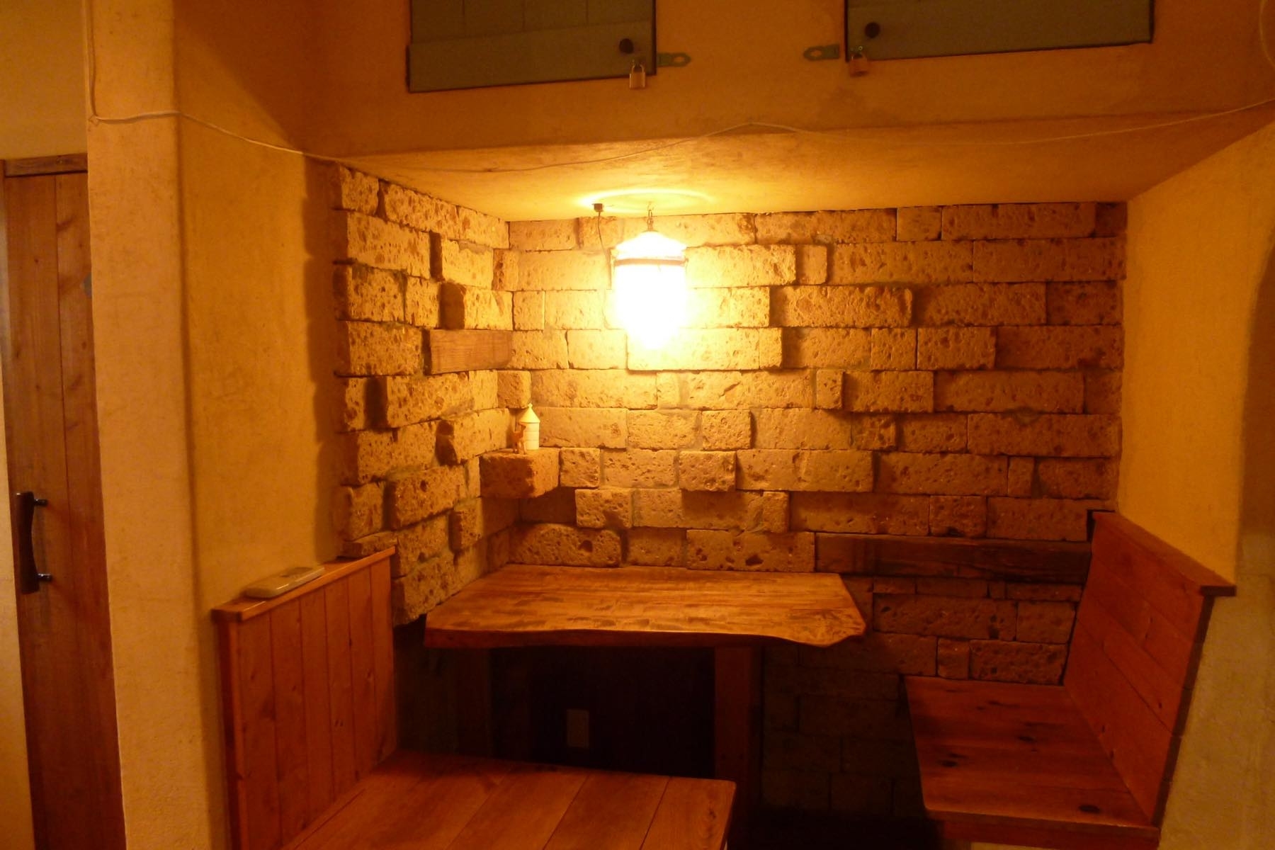 【高円寺駅エリア】駅徒歩9分の場所にあるカフェです。温かみのあるお洒落で可愛い内装です。の画像9