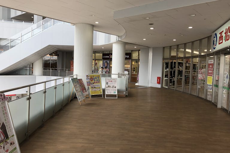 【フレスポ八潮】プロモーションに適した2階西松屋チェーン前のレンタルスペースの画像1