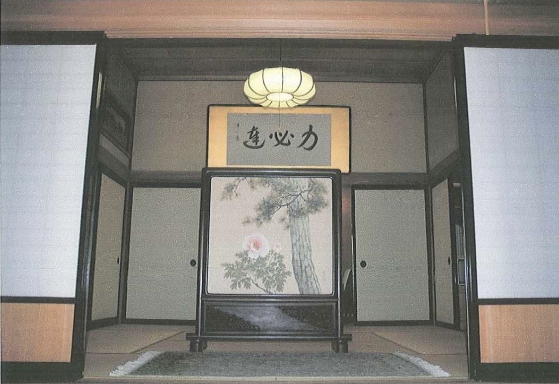 【伊予土居駅9分】撮影やクローズドイベント等に最適な大正時代に建築された屋敷と庭付きの一棟貸しスペース