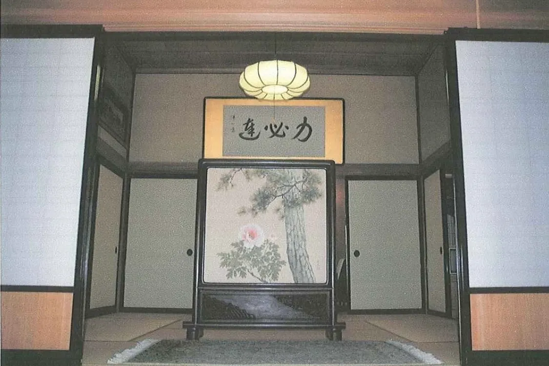 【伊予土居駅9分】撮影やクローズドイベント等に最適な大正時代に建築された屋敷と庭付きの一棟貸しスペース