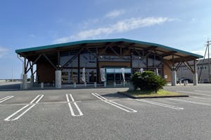 【ダイナム島根益田店】キッチンカーやプロモーションに最適なアミューズメント施設のイベントスペース