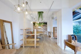 【大阪天満宮駅3分】ポップアップストアや展示会に最適な視認性抜群路面に面した木のぬくもりを感じられるレンタルスペース