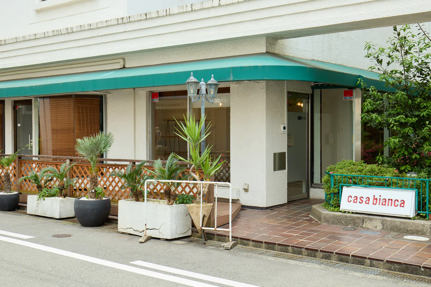 【大阪天満宮駅3分】平日割引キャンペーン実施中!!ポップアップストアや展示会に最適な視認性抜群路面に面した木のぬくもりを感じられるレンタルスペース