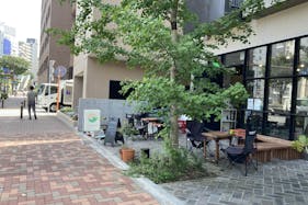 【中野坂上/東中野8分】各種ポップアップやPRイベント等に適した植物がある山手通りに面した屋外イベントスペース