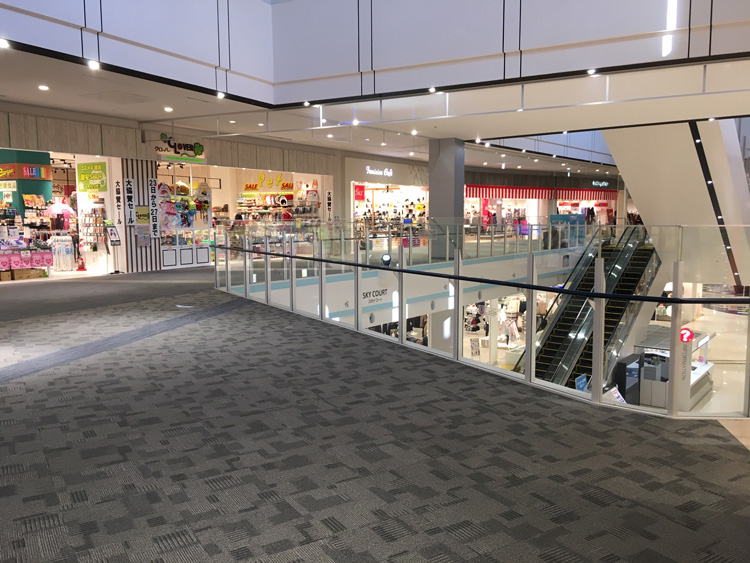 【イオンモール常滑】スカイブリッジC　(クローバー前)
