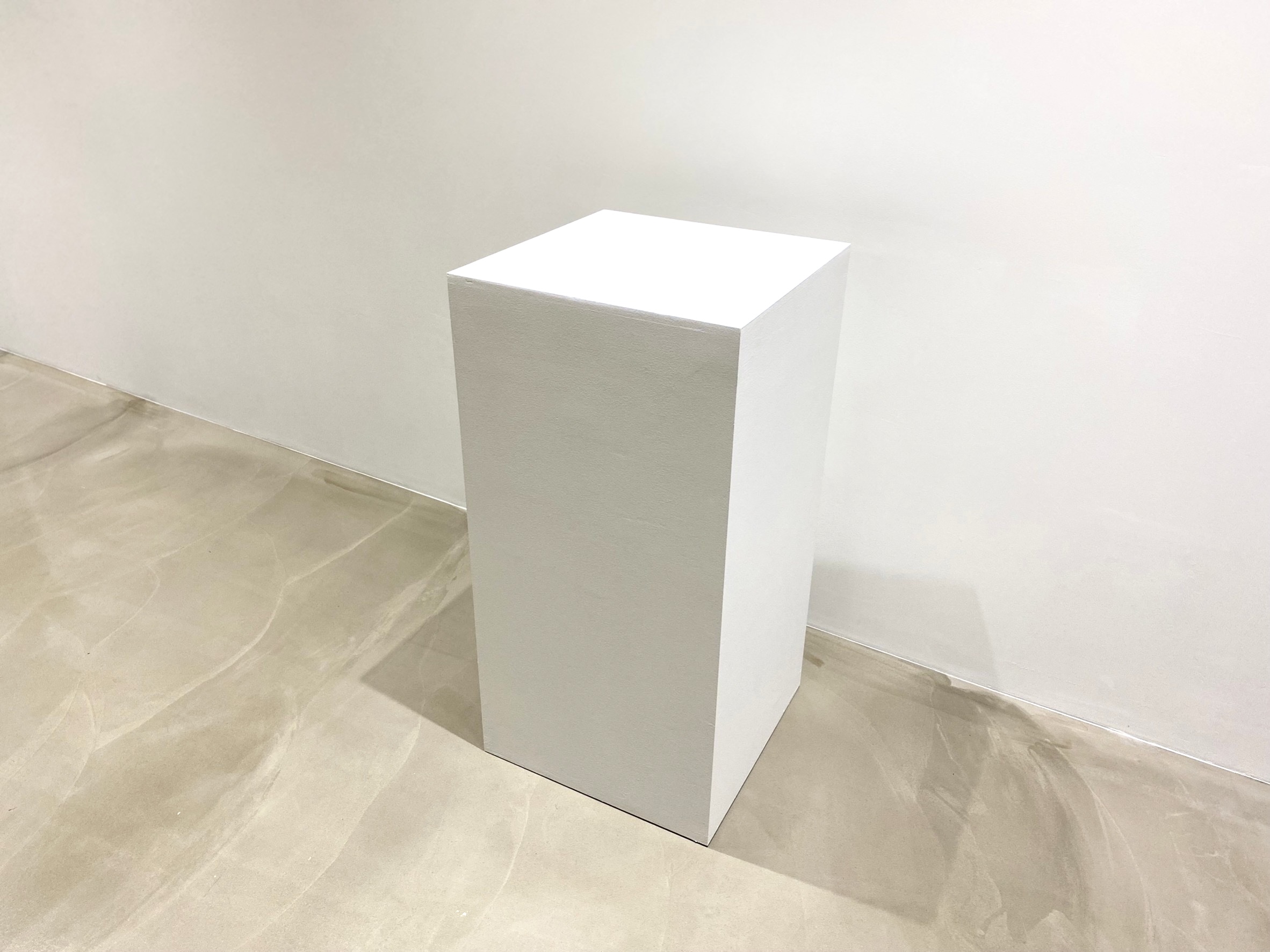 【表参道並木通りから1分／138㎡】展示会・ポップアップ・個展に最適！天井高4.7mの専用エントランスが印象的なギャラリースペース