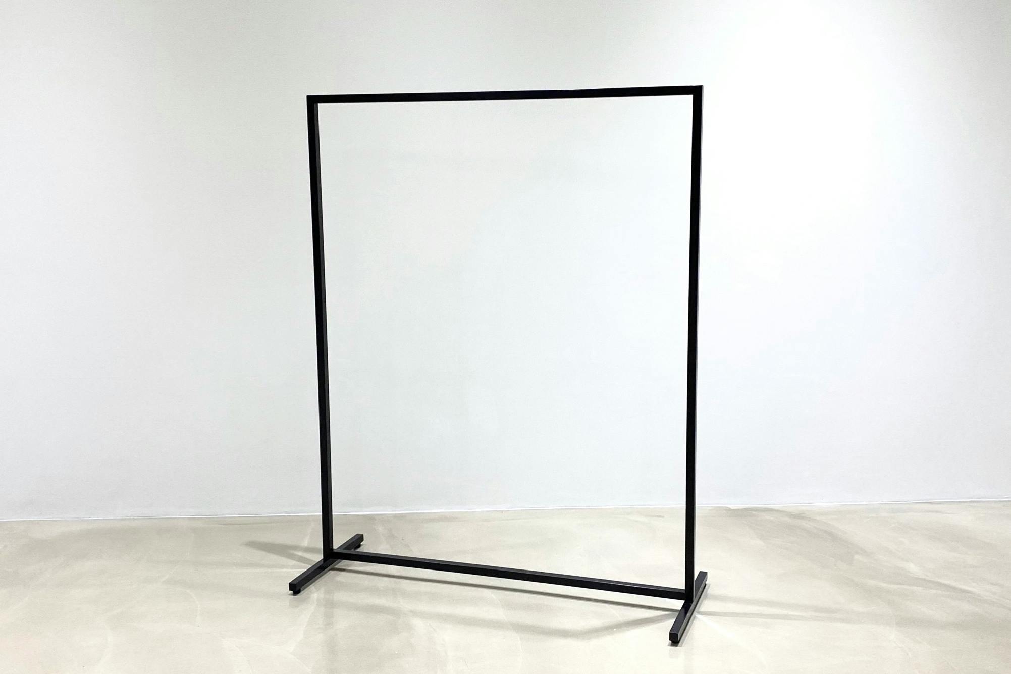 【表参道並木通りから1分/138㎡】展示会・ポップアップ・個展に最適!天井高4.7mの専用エントランスが印象的なギャラリースペース