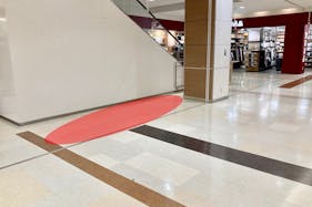 【イオン秦野】ポップアップストアやプロモーションに最適な1F地域密着型のショッピングセンター1階エスカレーター横のイベントスペース