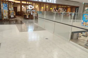 【イオンモール上尾】2F 西側吹抜け東