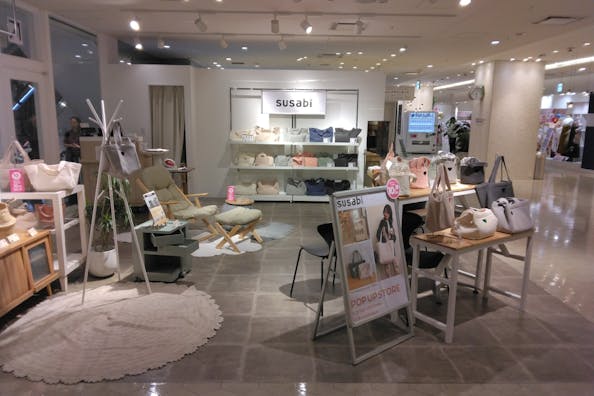 【博多マルイ】3階 カレンダリウムD01【物販・PRイベント】エスカレーター横の人通りの多いスペース