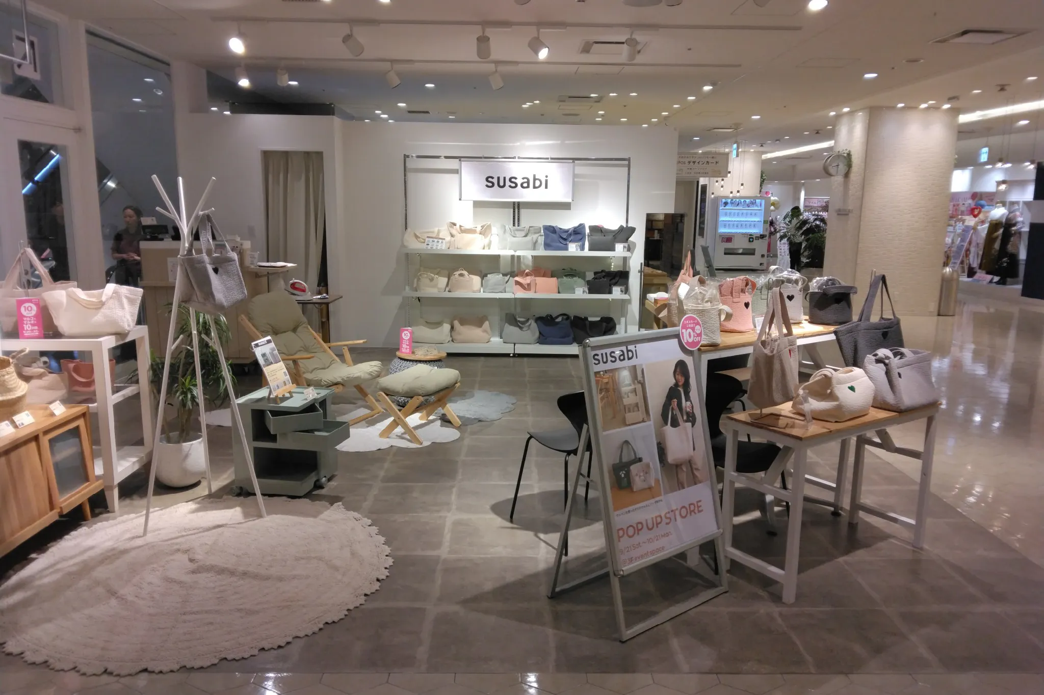 【博多マルイ】3階 カレンダリウムD01【物販・PRイベント】エスカレーター横の人通りの多いスペース